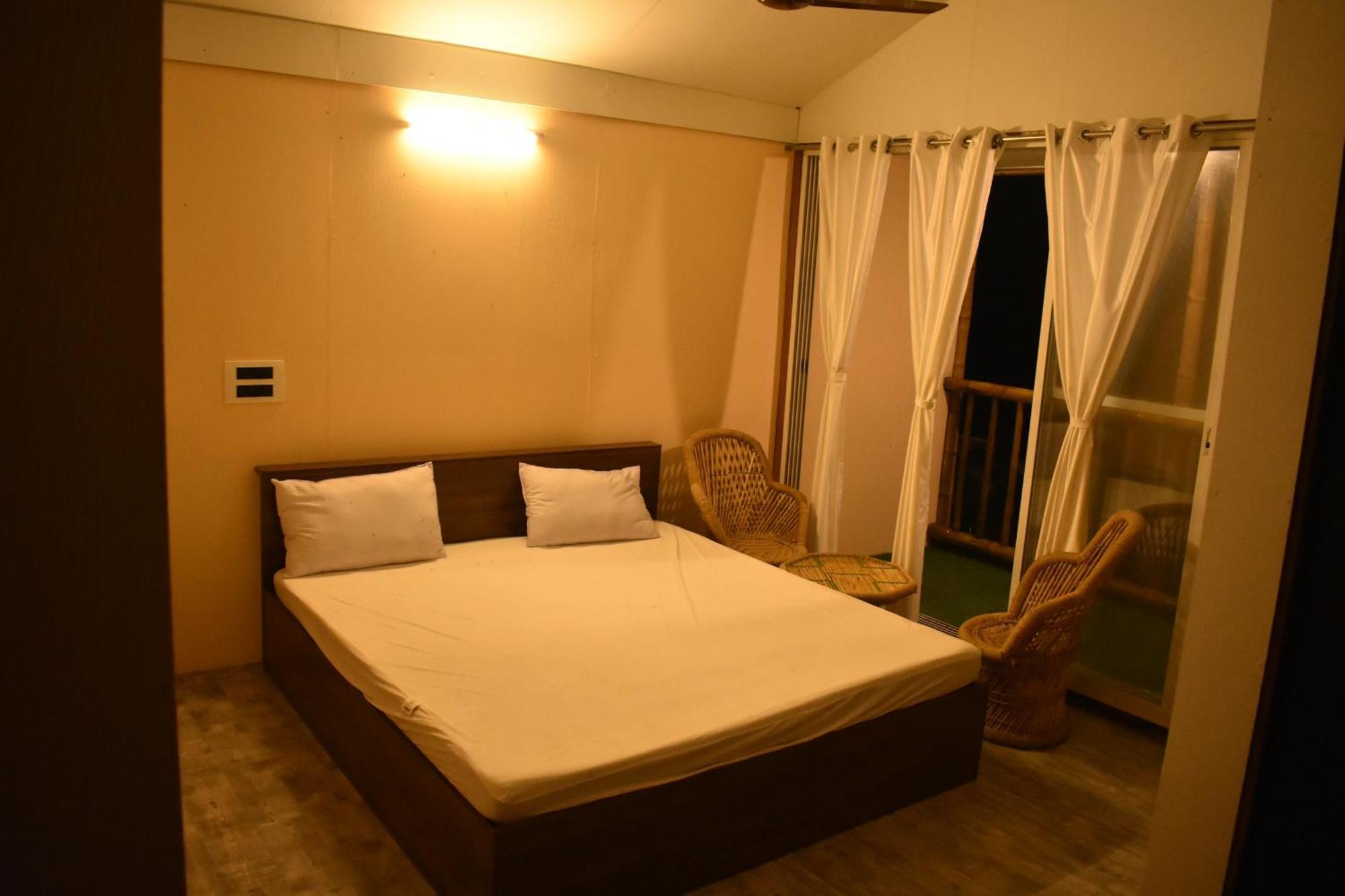 Chivarin Resorts Mālvan Pokój zdjęcie
